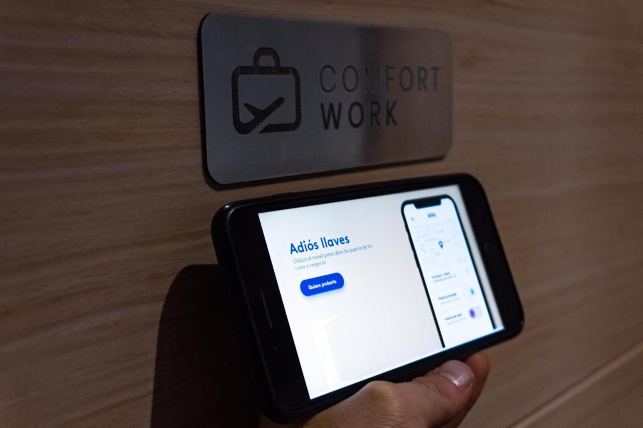 Comfortwork Barcelona Airport 24h Auto-check In